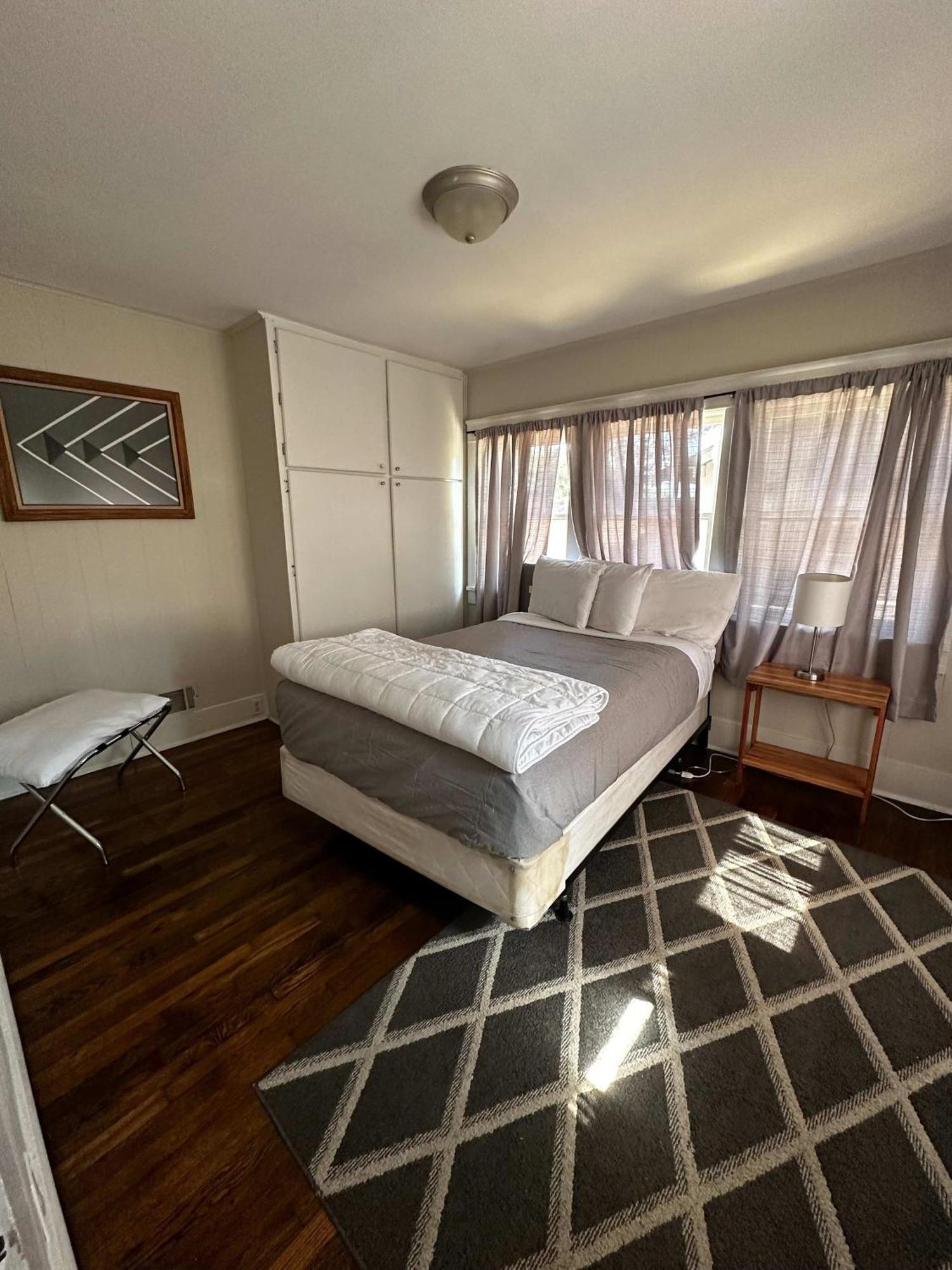 The Binghampton Bungalow- Mins To Zoo